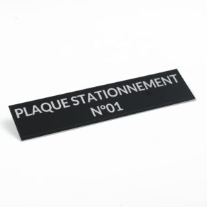 PRODUITS-BOUTIQUE-034.jpg PLAQUE DE STATIONNEMENT - AUTOCOLLANTE - GRAVAGE LASER